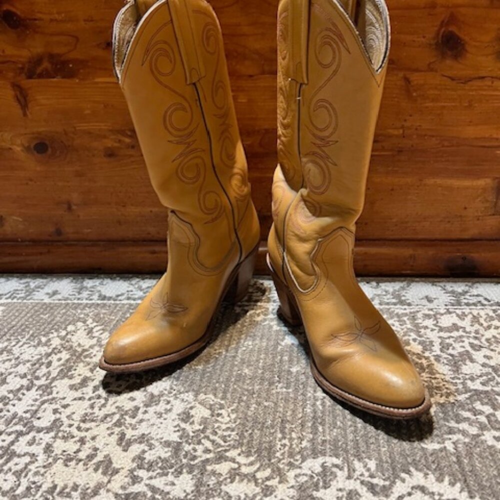 Frye Tan Heeled Boots - Picture 2 of 4